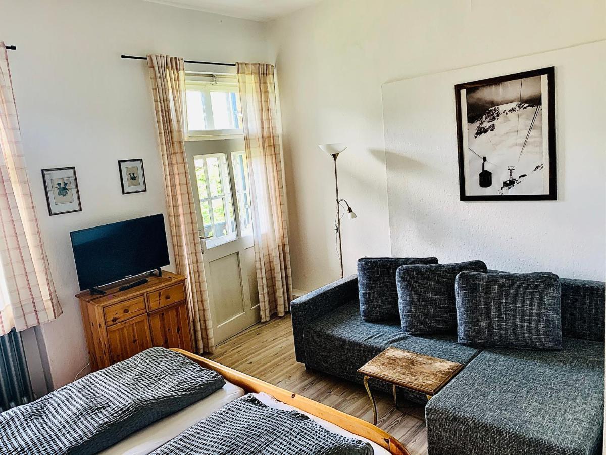 Gaestehaus Hohe Tannen การ์มิช-พาร์เทนเคียร์เชน ภายนอก รูปภาพ