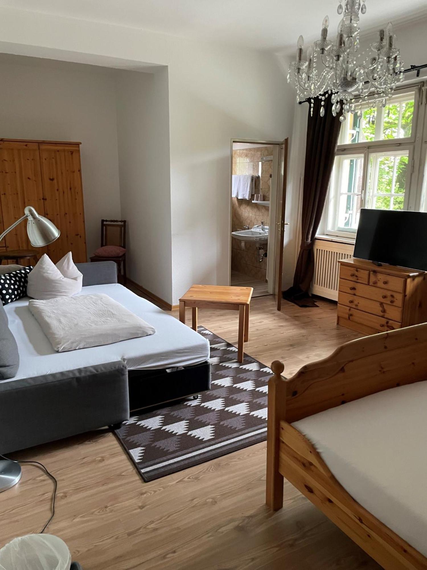 Gaestehaus Hohe Tannen การ์มิช-พาร์เทนเคียร์เชน ภายนอก รูปภาพ